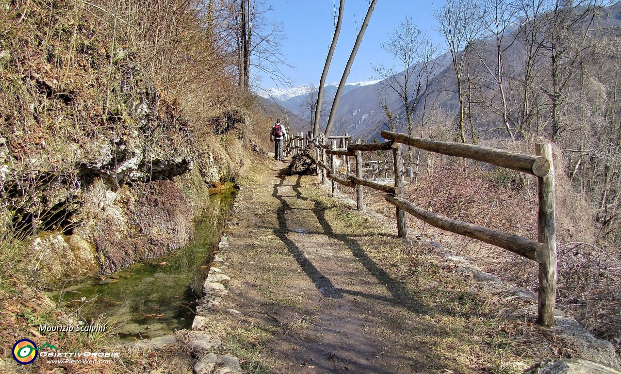 21 Riprendo il cammino verso Cornello....JPG